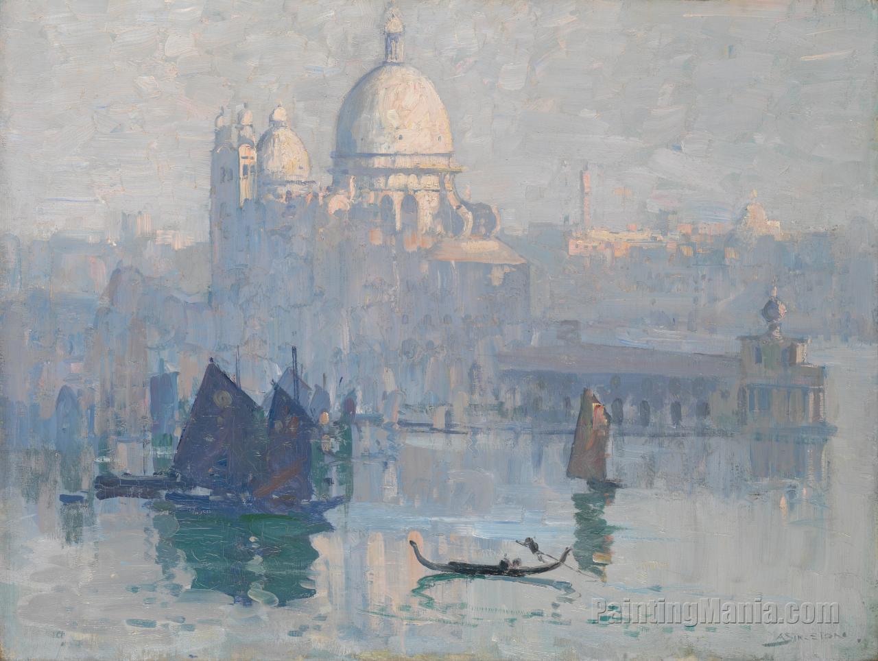 Sunrise on Santa Maria della Salute